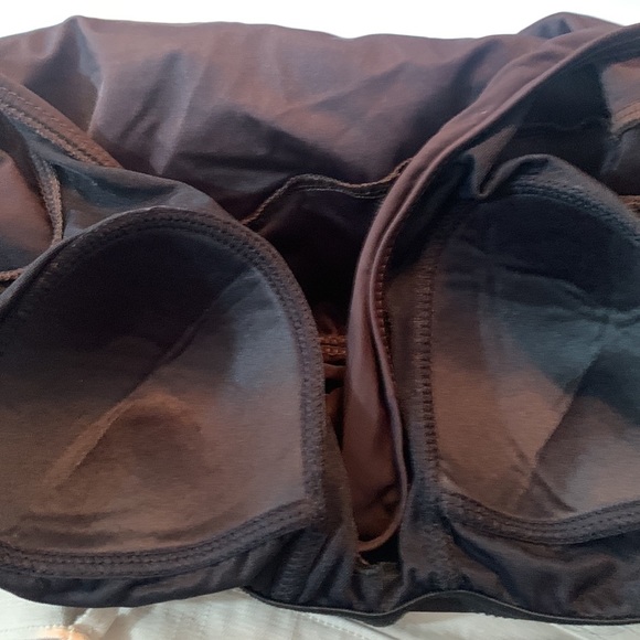 Miraclesuit Brown One Piece w/Skirt🥳🛍Host Pick🛍🥳 - Picture 8 of 10